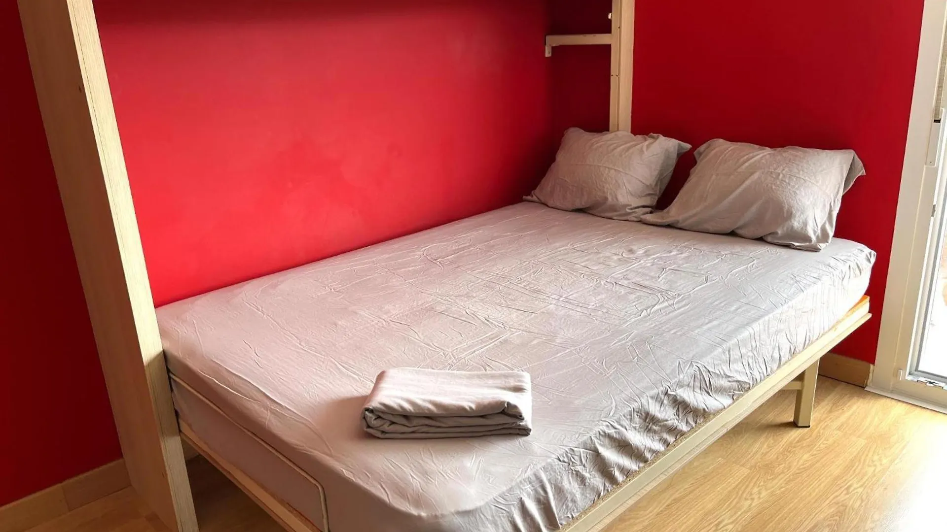 Estupendo Apartamento Miami Playa Daire